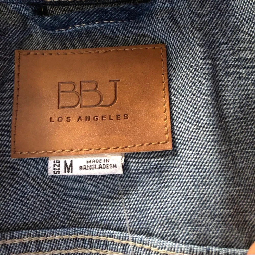 NWT Boom Boom Jeans Distressed Denim Jacket Medium‎